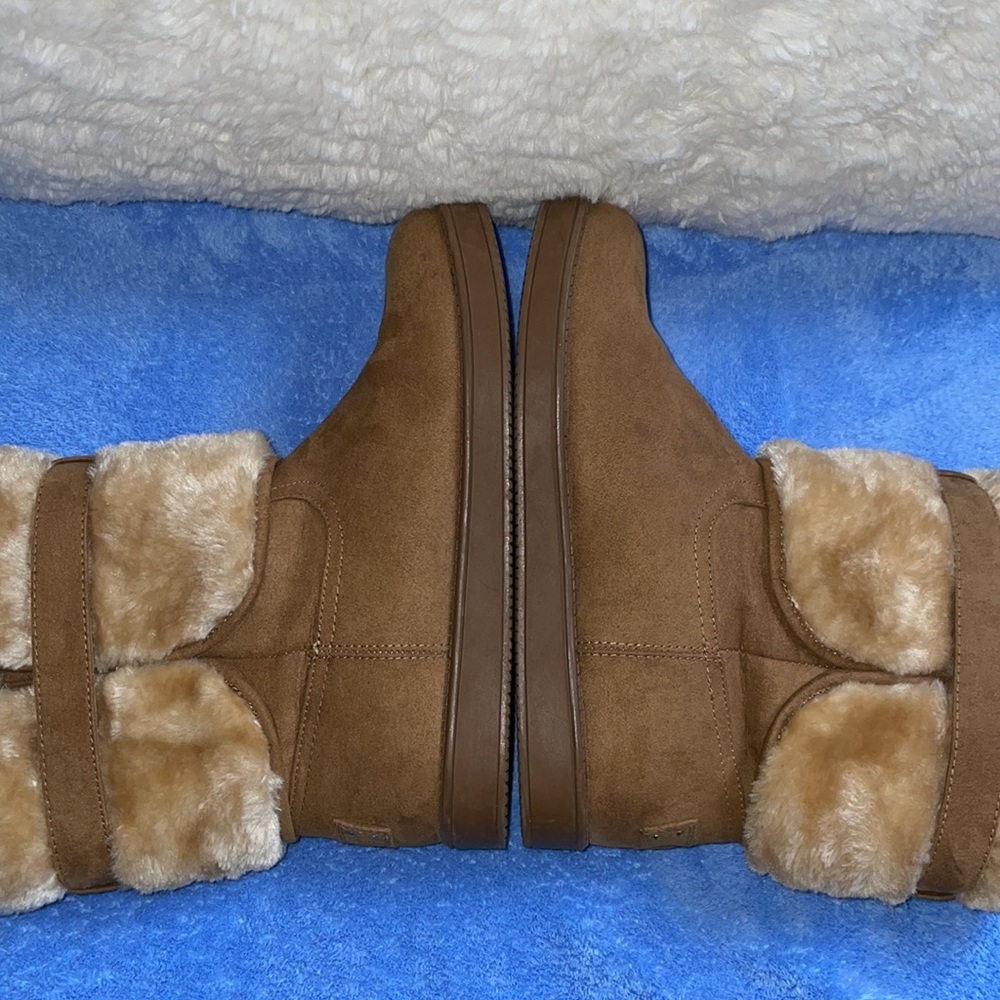 NWOT.  G by Guess Women’s Adlea Medium Brown Boots.  Size 7M - Picture 6 of 7